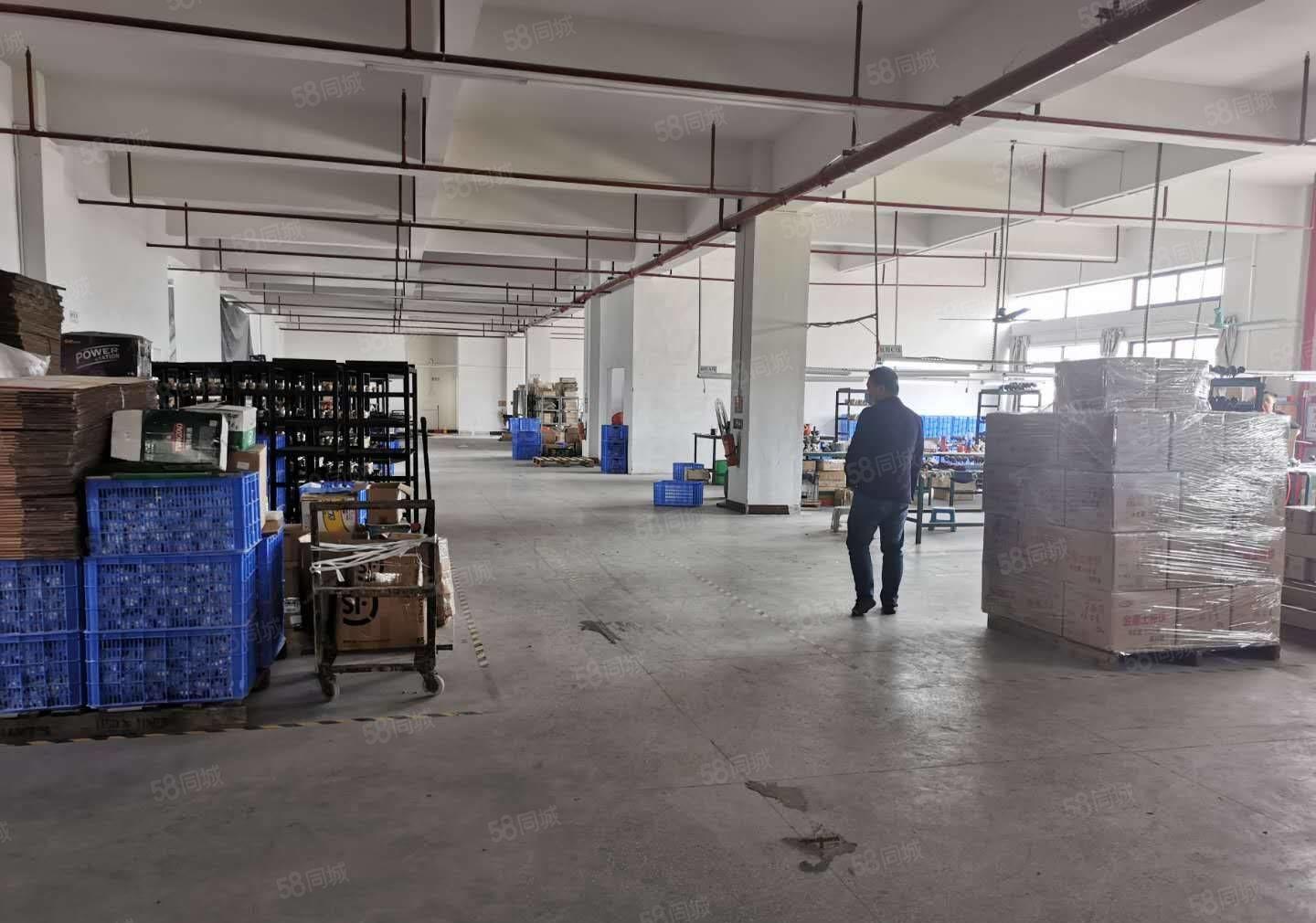 企石镇新空出楼上一层标准厂房1680平方，现成办公室水电装修