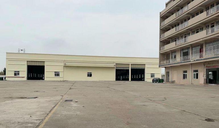 行车10吨和5吨，滴水10米，厂房800和1800平方可污染