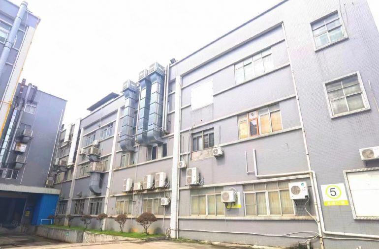 洪梅独门独院厂房出租，有红本证件齐全，可办环评，一手房东