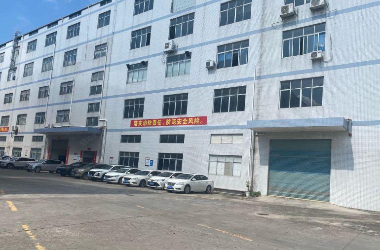 谢岗镇新出带行车一楼800平方米出租。