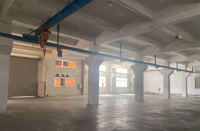 谢岗镇新出带行车一楼800平方米出租。