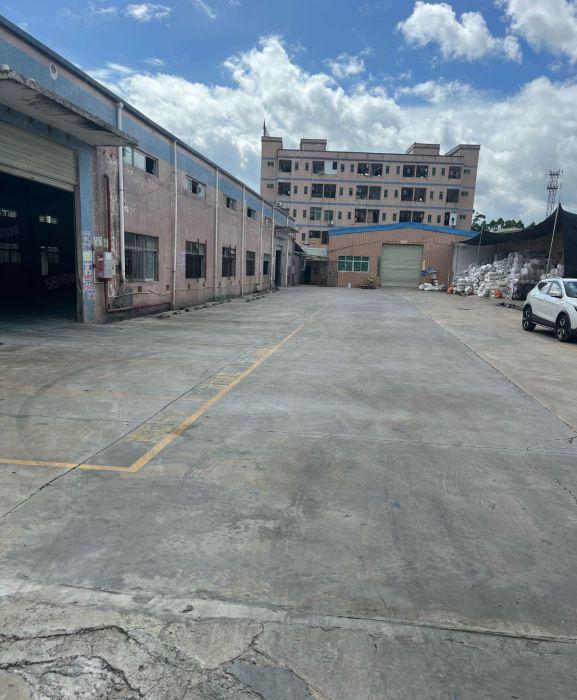 谢岗镇厂房出租单层2000平方原房东水电齐全空地大停车方便