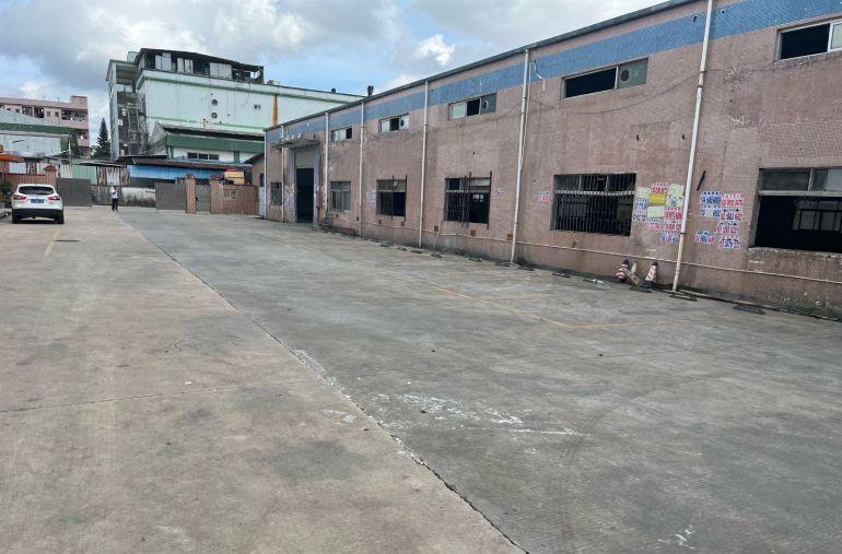 谢岗镇厂房出租单层2000平方原房东水电齐全空地大停车方便