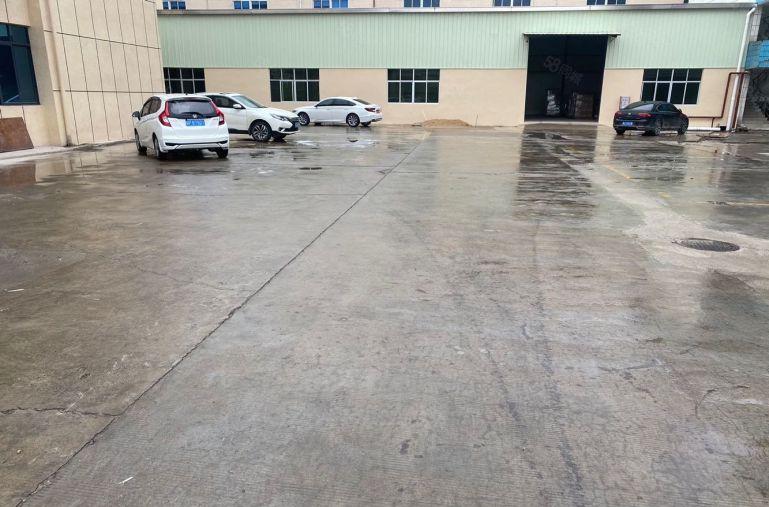 谢岗原房东新出单一层。实际面积厂房出租。工业用地。空地大