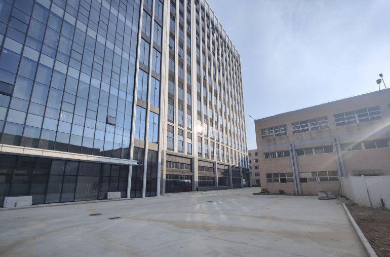 谢岗镇一手原房东新建厂房单层面积2000平方带无尘车间可分租