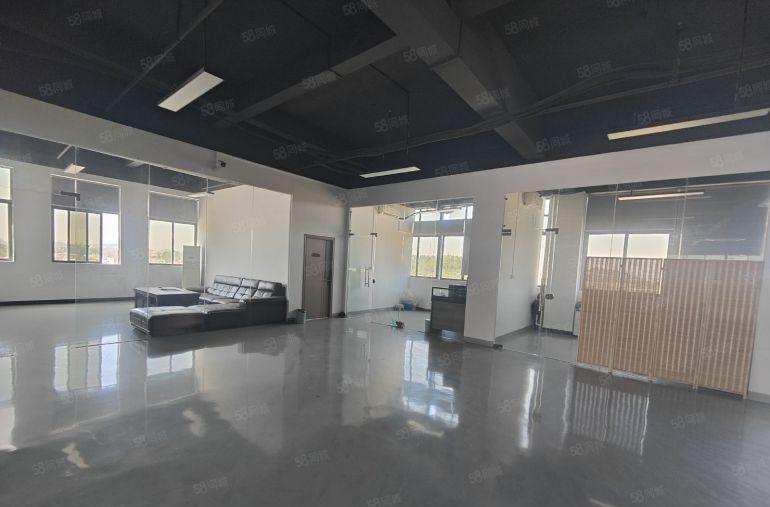 楼上8元可谈谢岗镇原房东全新标准厂房精装修出租客货梯齐全