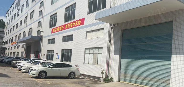 谢岗镇新出带行车一楼800平方米出租。