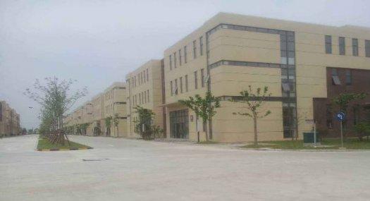 东莞市清溪镇５５００平米五楼厂房出租（专租电池厂）