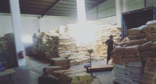 凤岗竹塘出租单一层砖墙到顶带隔热层钢构1080平水电齐全