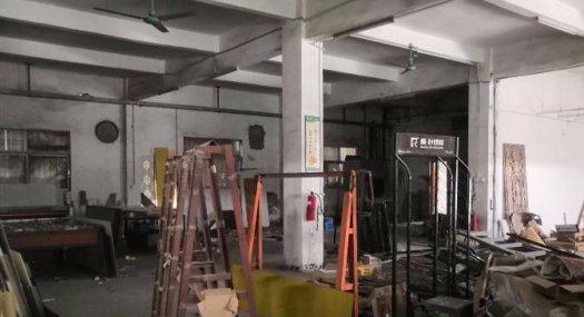 凤岗黄洞五金设备厂房出租500平水电齐全电大按需
