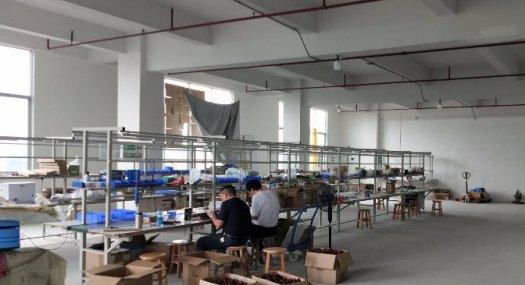 凤岗金凤凰出租楼上消防喷淋主线到车间厂房1100平