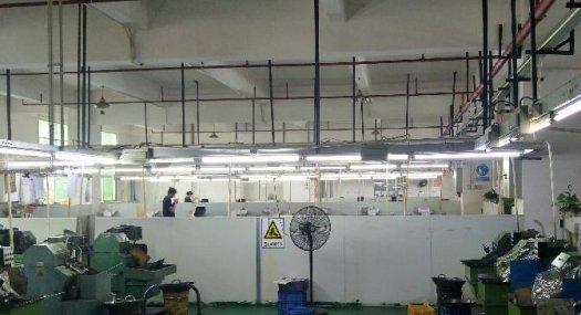 凤岗官井头出租楼上喷油，玩具，电子厂房2500平方