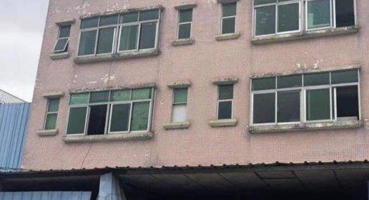 价格便宜凤岗竹塘独院厂房出租1200平带货梯现成办公室