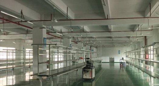 凤岗五联出租原房东楼上带装修价格便宜厂房1500平出租