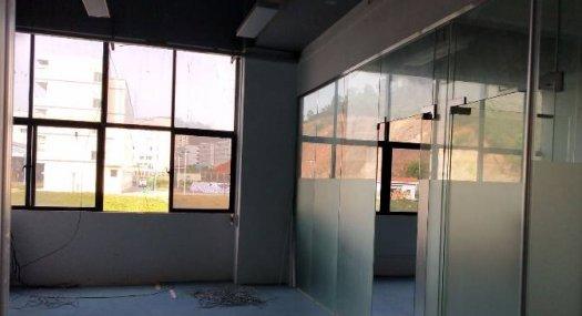 清溪三中独门独院高6米带牛角带2部三吨货梯面积实在