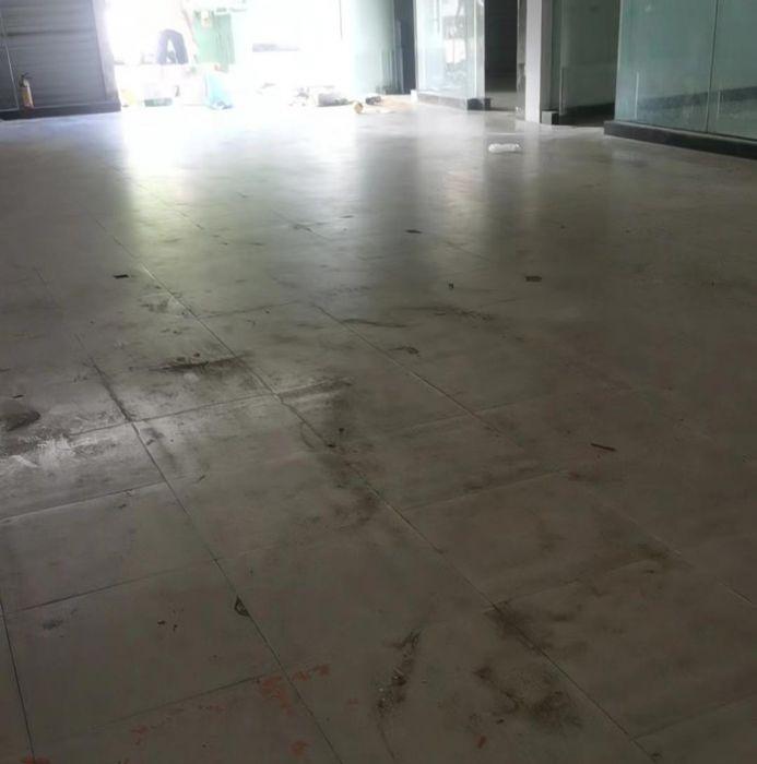 高埗镇中心区一楼商铺，可作小型工厂、办公、商业用途。