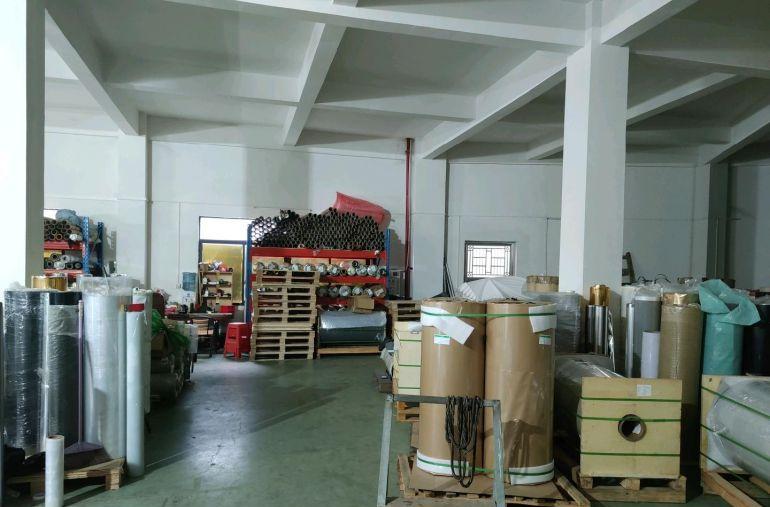 白濠，园区内，门前超好停车，货车出入无压力 ！无中介！