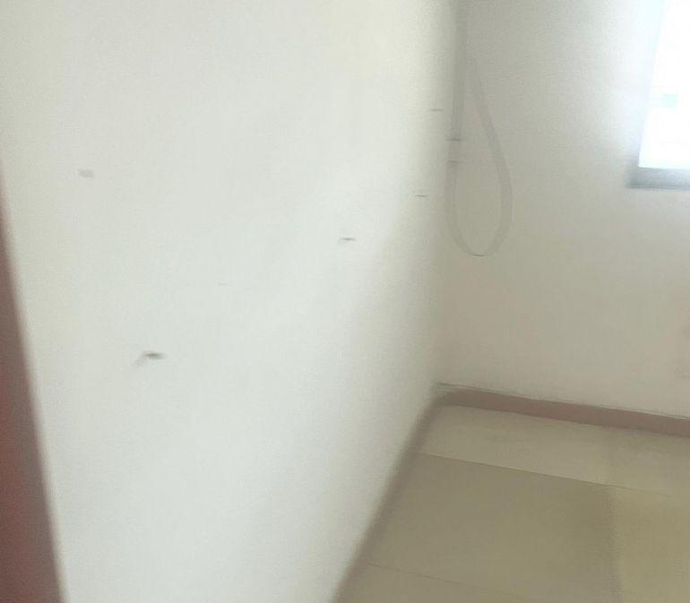 本人在东莞市虎门镇路东社区有五百多平厂房出租