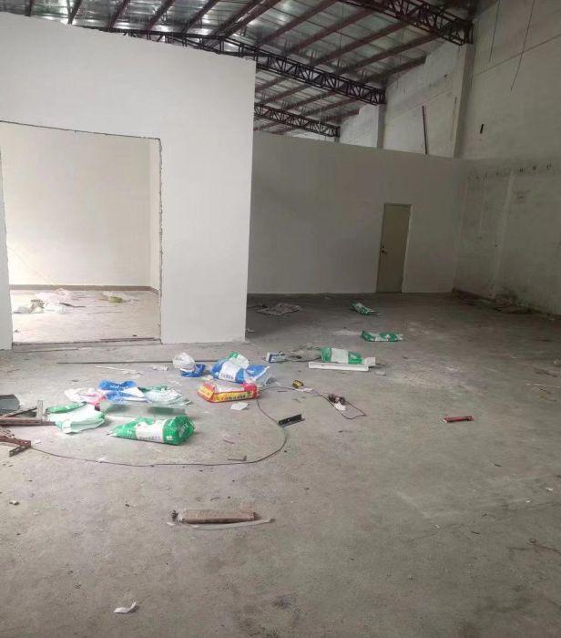 一楼厂房，100平方，小型厂房！