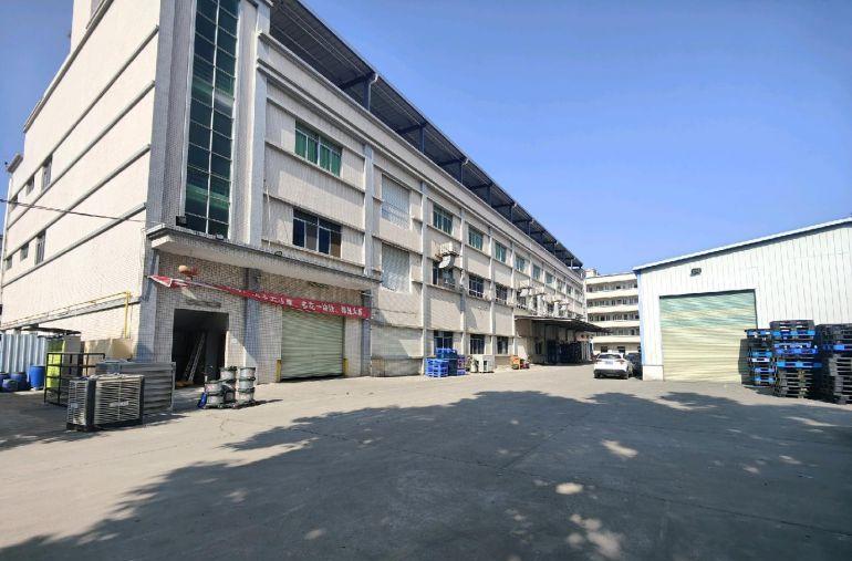 清溪镇莲塘路从莞深高速出口原房东厂房出租