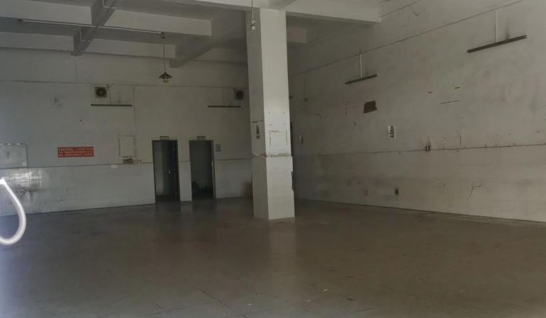 高埗镇中心区一楼商铺，可作小型工厂、办公、商业用途。