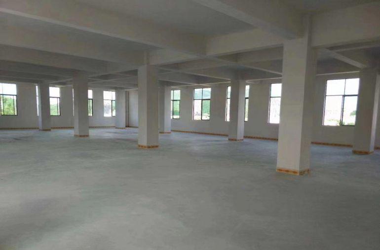 常平东站出口，地理位置优越，环境优美