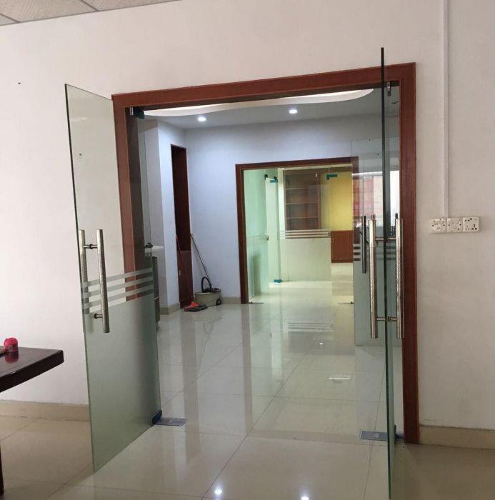 东莞黄江小型办公室250平小型厂房