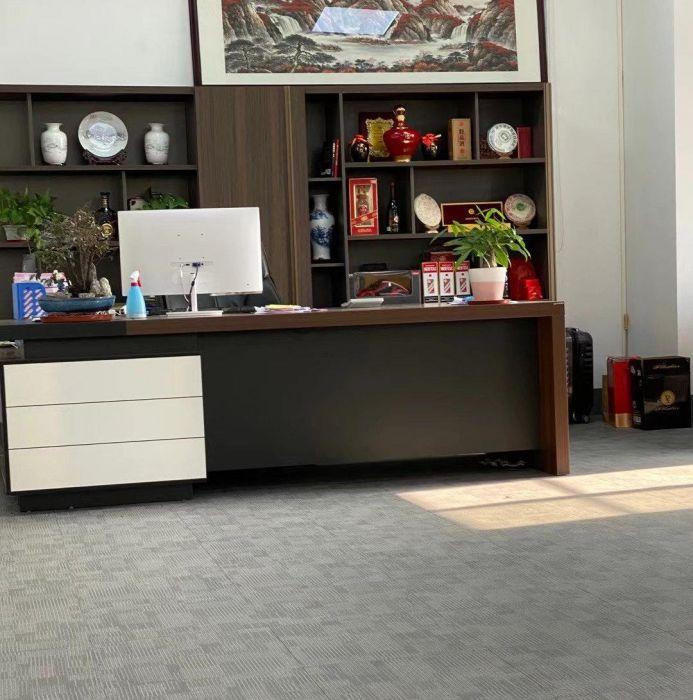 交通方便，全新厂房，欢迎电话