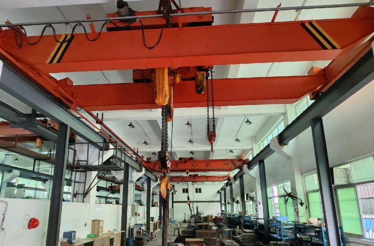 东莞市清溪镇罗马村一手房东工业厂房(1，3，4层)低价出租！