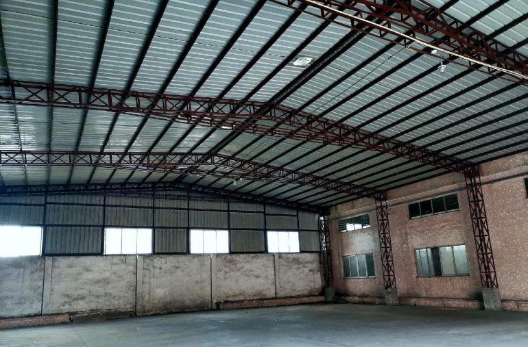 单一层带牛角独院