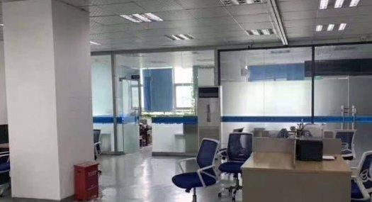 深圳市大朗楼上带装修吊顶办公室厂房出租1000平 光线好