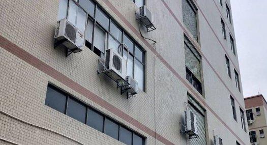 凤岗官井头楼上带消防喷淋水电齐全厂房出租700平