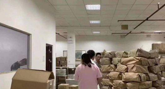 塘厦镇石马出租楼上带装修厂房 只租12块每平方