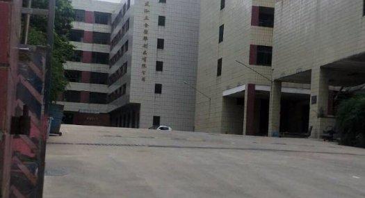 凤岗镇官井头独院厂房出租5200平 可分租 主干道边上