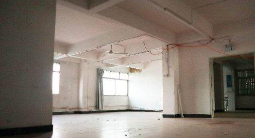 大朗松山湖旁独栋2梯3层小厂房出租，大车进出方便