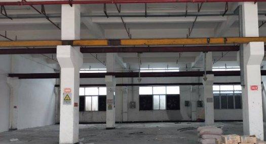 可分租带牛角带行车凤岗车站附近出租一楼厂房1420平