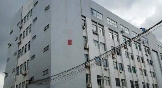 凤岗官井头家辉天桥附近出租楼上带装修电子玩具厂房1600平