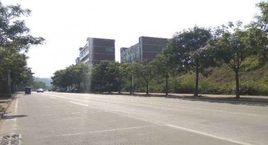 东莞市塘厦镇７０００平方米独院仓库出租