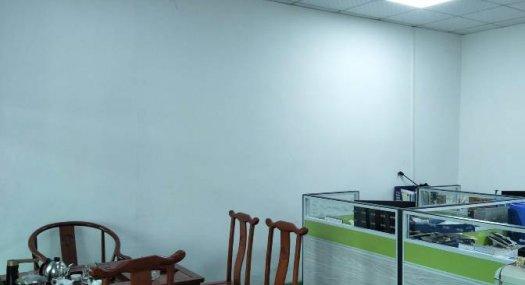 带现成喷油证凤岗五联楼上无尘车间厂房出租700平