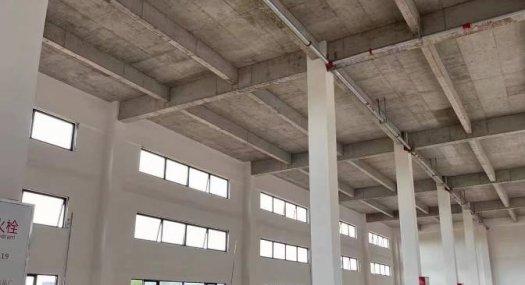 佛山高明 佛山高明明城工业园4000㎡ 厂房出售2字头每平，层高7.9米 配电500KVA 独院天车5吨