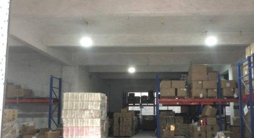 广州白云 白云区长红村茶园岗工业街1号大院1200㎡ 厂房租售层高4.5米