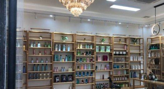 广州白云 白云区长红村茶园岗工业街1号大院1200㎡ 厂房租售层高4.5米