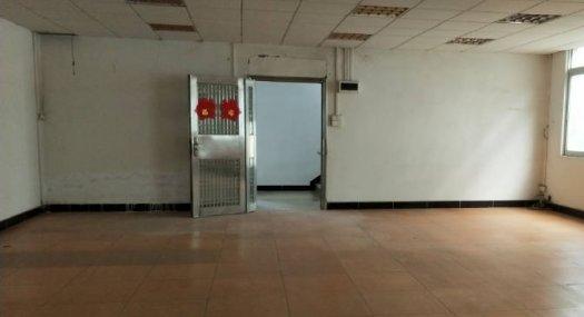 广州番禺 飞鹅街18号1400㎡ 砖混厂房租售层高7.5米 跨度21米 柱距40米 配电300KVA 独院 可分租