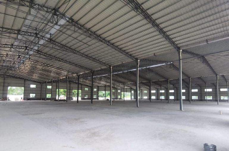 龙湖全新钢构厂房6500平米 空地1万平米 滴水8米可以分租
