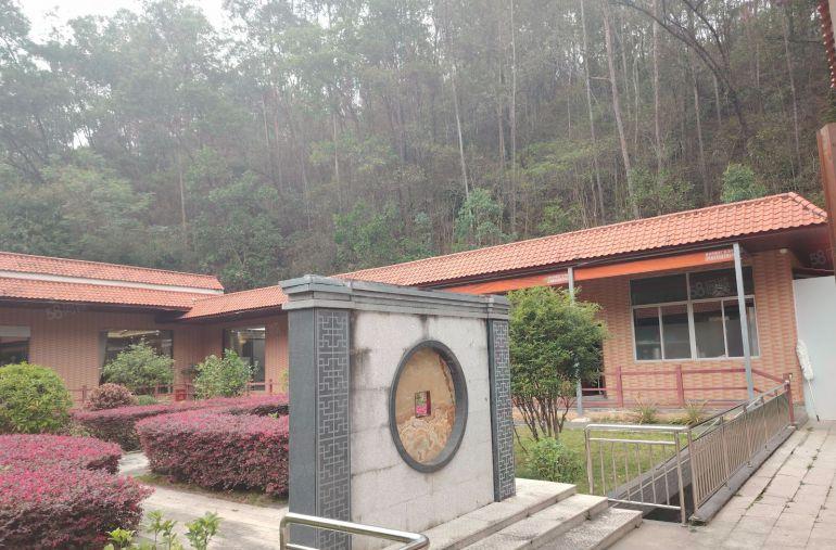 带现成豪华装修办公室农庄山庄休闲场所厂房出租