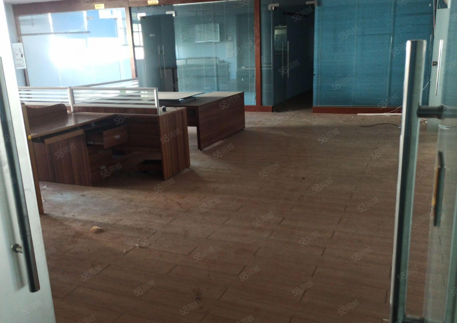 马安新乐工业区独院厂房出租1~3层带电梯