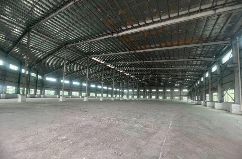 滴水11米带消防喷淋独院长度150米空地5000方。