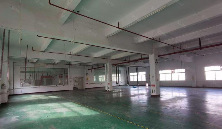 水口湖滨 楼上1200平带装修厂房租金8元 可分租