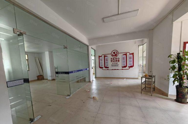 急租河南岸金山湖附近独院650平，门口好停车，可进大车有三厢