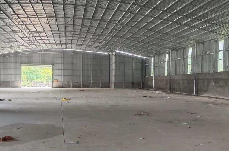 火车西站附近独院厂房1500平，空地1000多平，可进大车